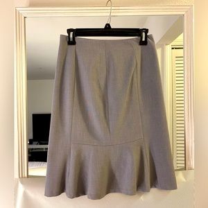 White House Black Market Knee Length Classic Gray Skirt Size 0